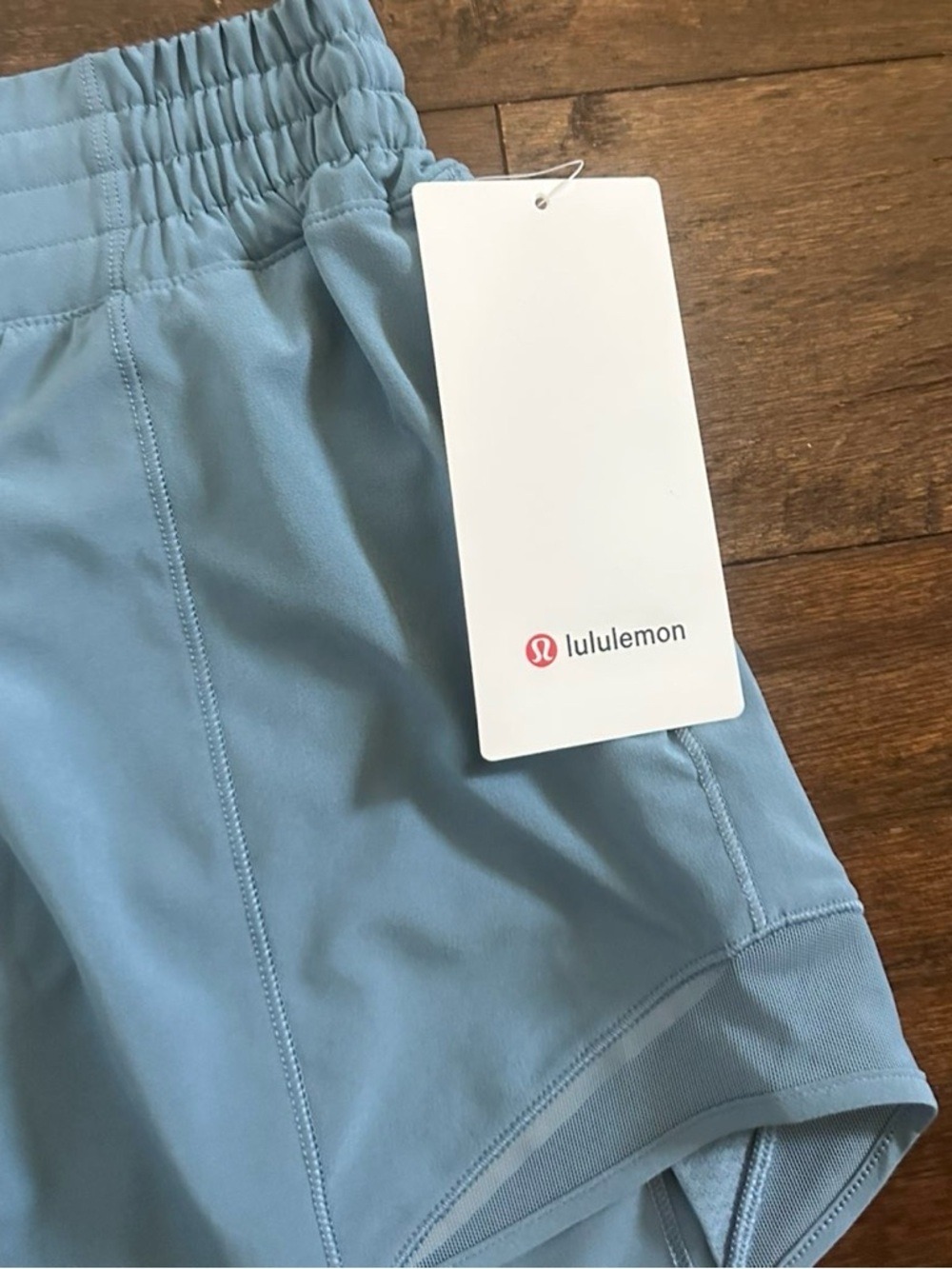 Lululemon Hotty Hot High-Rise Lined
Short 4" size 6 NWT - Picture 6 of 11